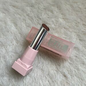 Maybelline Glaze Oil Balm in latte crush